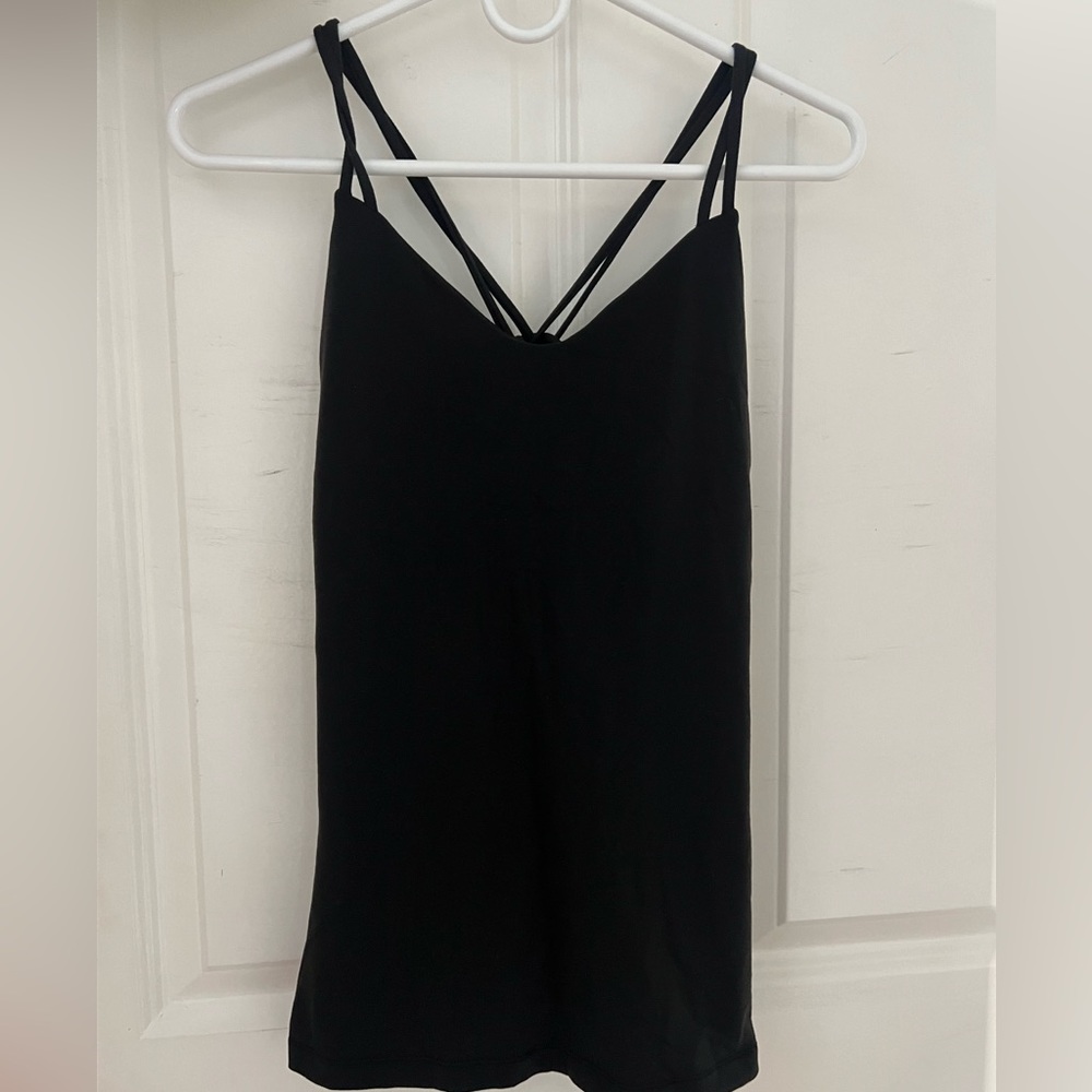 Lululemon tank top Size: 6